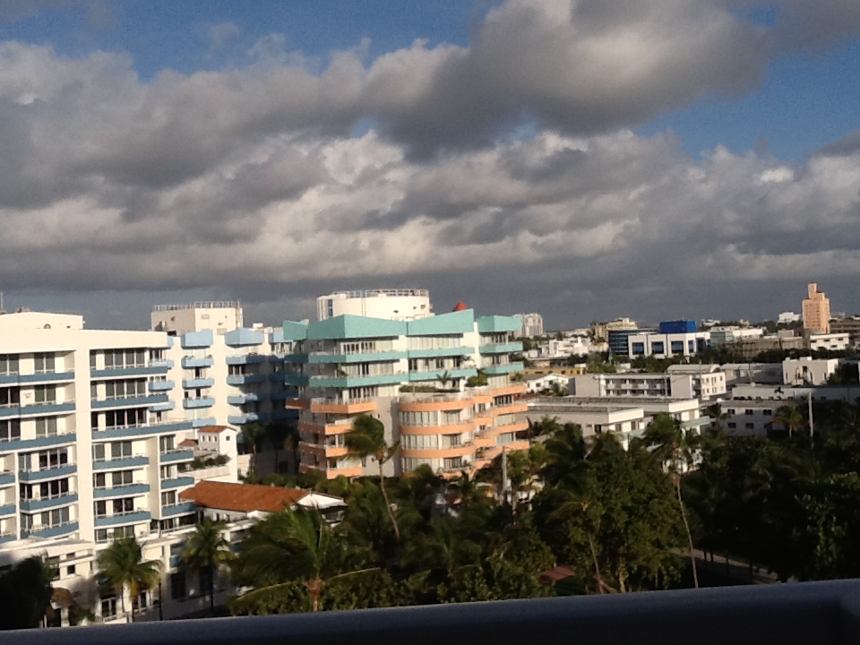 Recent South Beach fill-in architecture references Art Deco palette.