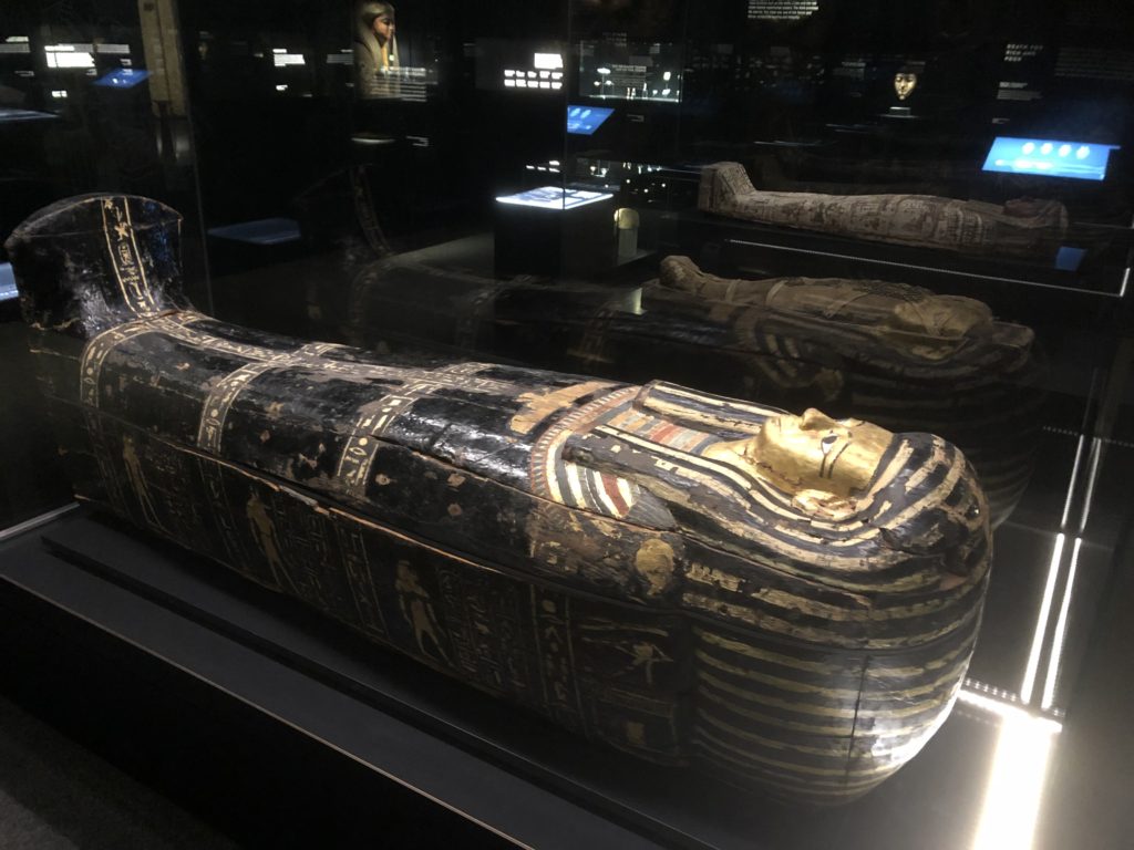 Coffin-of-the-official-Pa-Ser-c.-1428-1397-BC_Roemer-und-Pelizaeus-Museum-2-1024x768